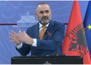 Prokurorja Elsa Gjeli nuk nisi hetimet për ndërtimet pa leje në Theth, Manja: Nxitim dhe paaftësi profesionale