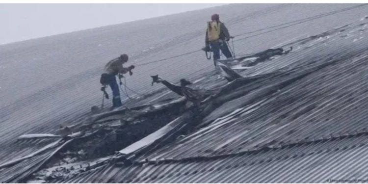 “Rizgjohen kujtimet e errëta të vitit ’86!” Një dron kamikaz rus ra në Çernobil/ Analiza: A mund të shpëtohet mbuloja e centralit bërthamor?