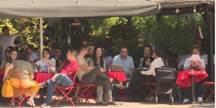 Shqipëria po humb miliarda, fondet e huaja po zhduken mes abuzimeve dhe korrupsioni