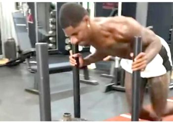 Marcus Rashford u stërvit i vetëm te Barça dhe u prit nga Flick dhe Deco…