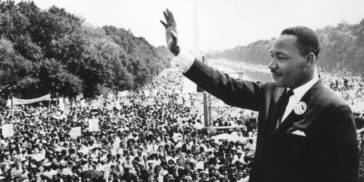 Administrata Trump publikon një mori dosjesh mbi vrasjen e Martin Luther King Jr./ Familja e tij: Të shihen brenda kontekstit të tyre të plotë historik