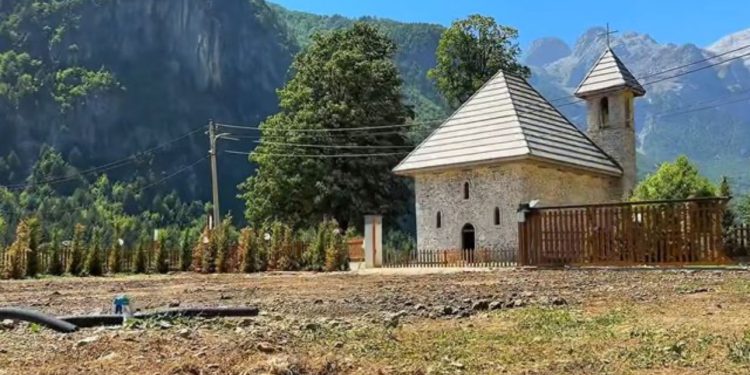 Prishja e ndërtimeve pa leje/ Rama publikon videon: Thethi pas operacionit nga kanceri i paligjshmërisë