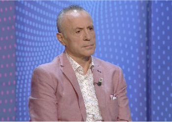 Ekskluzive/ Fidel Ylli në qendër të një skandali: 7 muaj pa paga për mësuesit e sportit, kontrata të fshehura dhe abuzim me fondet e KOKSH