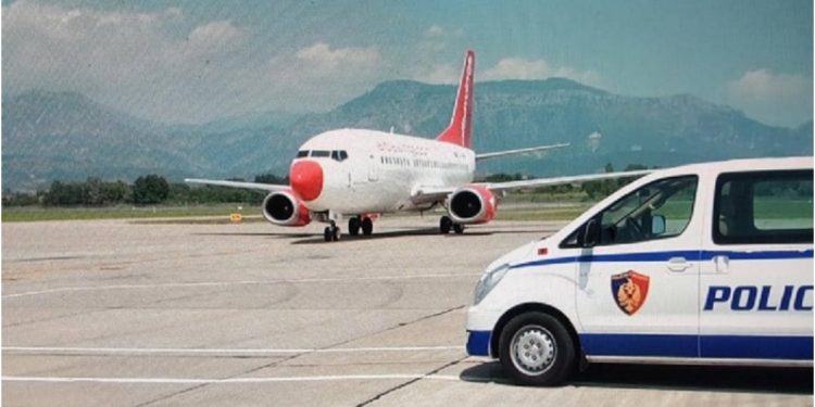 E akuzuar për kultivim droge në Spanjë, arrestohet 54-vjeçarja në Kavajë