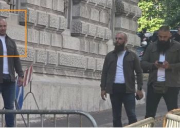 Kush janë të akuzuarit për sulmin në Banjskë që u panë pranë Presidencës së Serbisë?