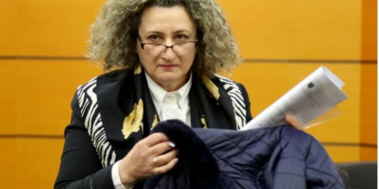 “Falsifikimi i vulave, i stampave ose i formularëve”, SPAK regjistron procedim penal për Irena Gjokën