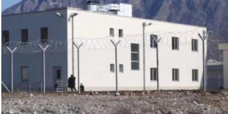 ”Gardianët kamufluan vetëvrasjen, mbaroi në duart e tyre”, dëshmia tronditëse për vrasjen në Burgun e Reçit