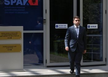 Dyshime për abuzime me tendera/ Kreu i Komisionit të Prokurimeve Publike, Jonaid Myzyri në GJKKO për vlerësimin e masës së sigurisë