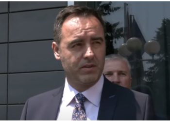 “Kërcënim nëpërmjet një telefoni!” Alarmi për bombë në Parlamentin e Kosovës, Konjufca: Policia kështu po mendon…