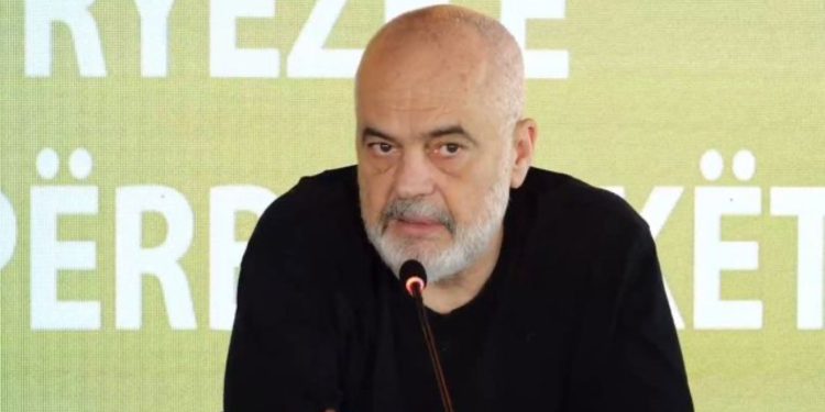 “Nga e hëna nuk do keni më asgjë në dorë”/ Zaptimi i hapësirave publike në Lungomare, Rama: Keni 48 orë kohë për t’i liruar