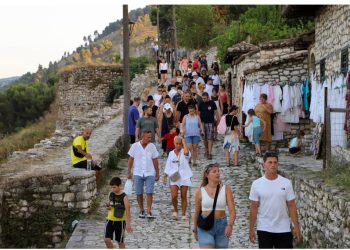 Në Shqipëri vijnë më “lodhurit”! Sa shpenzojnë turistët europianë në një natë?