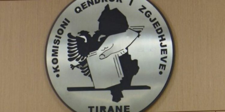 Mbyllja e procesit të rinumërimt, KAS mblidhet sot për të vendosur për vlefshmërinë e zgjedhjeve në 4 qarqe