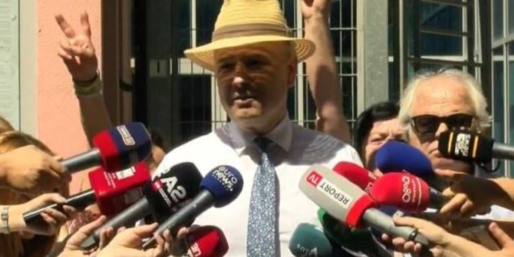 U lirua nga arresti shtëpiak/ Malltezi: Më privuan lirinë për 20 muaj, procesi ishte farsë