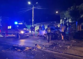 Aksident në aksin rrugor Lezhë-Shkodër, automjeti përplaset me kamionin e mbeturinave, plagoset rëndë shoferi