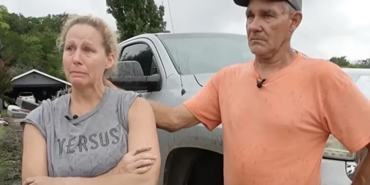 “Bëra një lutje!” Të mbijetuarit e tragjedisë së përmbytjeve në Teksas rrefejnë çastet kritike: Goditëm dyert, duke u përpjekur të njoftonim sa më shumë njerëz