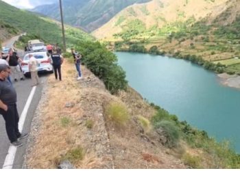 Vrasja në Mat/ Bashkëfshatarët: Ishin ndër familjet më të mira në fshat! Renisi ka qenë fëmijë, është bërë krim