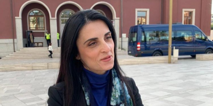 Ultimatumi i Ramës/ “Valë” dorëheqjesh edhe në Bashkinë e Durrësit…