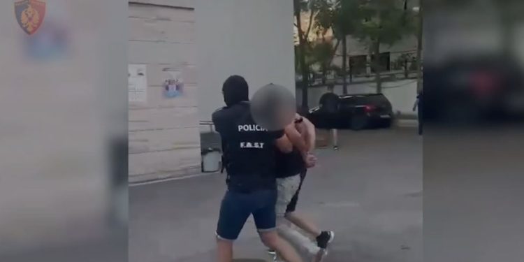 Në kërkim për trafik droge dhe plagosje, arrestohet 41-vjeçari nga Maqedonia e Veriut