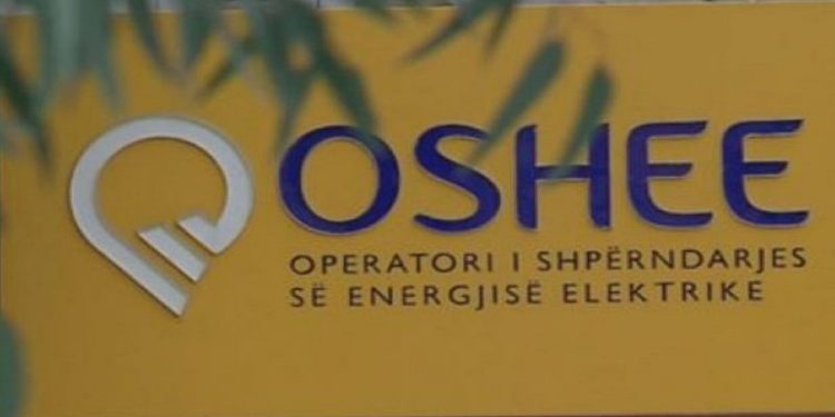 Prishja e ndërtimeve pa leje/ OSHEE: Nuk do ketë lidhje energjie për këto ndërtesa