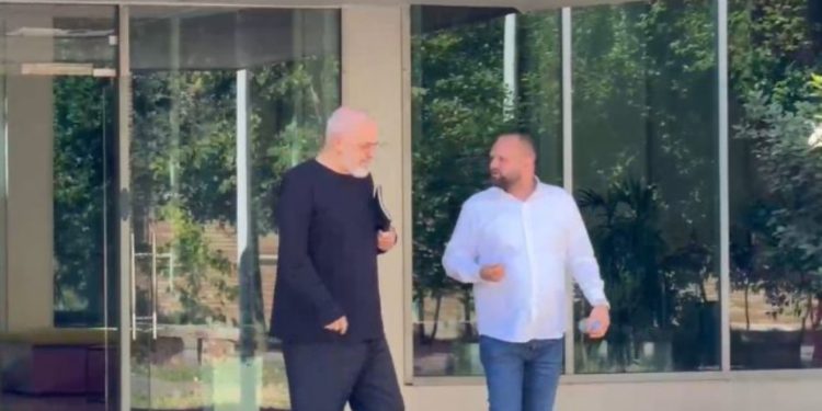 Rama mbledh nesër deputetët e qarkut dhe drejtorët e bashkisë së Tiranës, çfarë pritet nga takimi