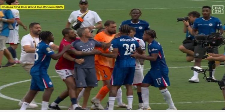 Kaos dhe tension pas finales PSG-Chelsea, “çmenden” Luis Enrique dhe Donnarumma, godasin lojtarin e Chelsea