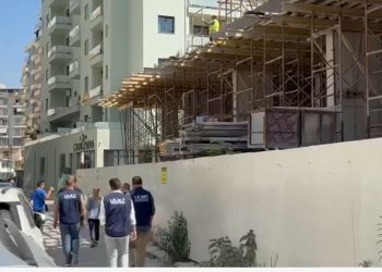 Rama paralajmëroi konfiskimin e një pallati, IKMT zbarkon në Vlorë për zbatimin e urdhrit