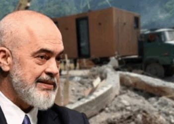 Tensionet në Theth/ Rama me dy standarde, dikur i ftonte emigrantët të investonin sot i quan të huaj