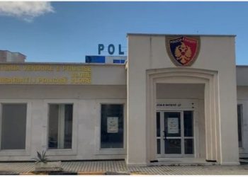 Plagosje në Vlorë/ Një 17-vjeçare mbërrin me plagë të shkaktuar nga armë zjarri në spital