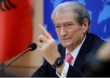 “Bandë e vërtetë”/ IKMT shkatërron kamperin në Theth, Berisha: Ky ishte ndërtim pa leje për Ramaduron