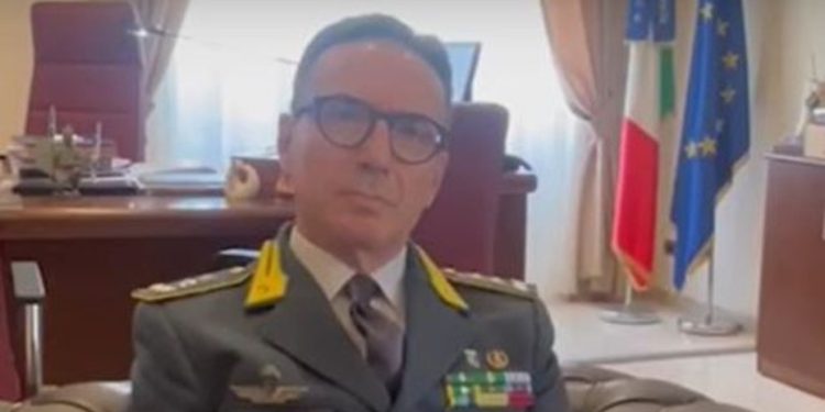 Gjenerali i ‘Guardia di Finanza’: Mafia shqiptare dominante, pastrimi i parave problem i madh