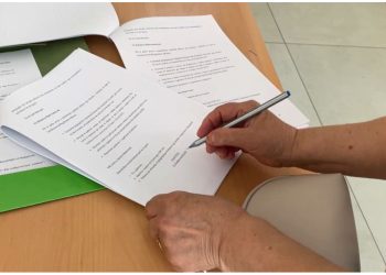 Zjarri në landfillin e Elbasanit/ Dorëzohet padia e parë për ndotjen e ajrit nga djegia e mbetjeve, qytetarja kërkon dëmshpërblim për përkeqësimin e gjendjes së saj shëndetësor