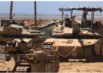 Sulmet izraelite në Gaza, zyrtarët shëndetësorë: Vriten 93 palestinezë përfshirë gra dhe fëmijë