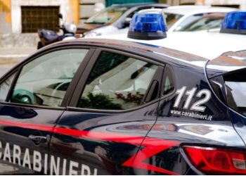 Dyshohet se vidhnin karburant nga makinat e parkuara në zonën e Breshias, arrestohen 2 shqiptarë në Itali