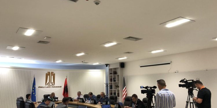 KLP miraton me shumicë propozimin e Stojanit për mentorët e magjistratëve