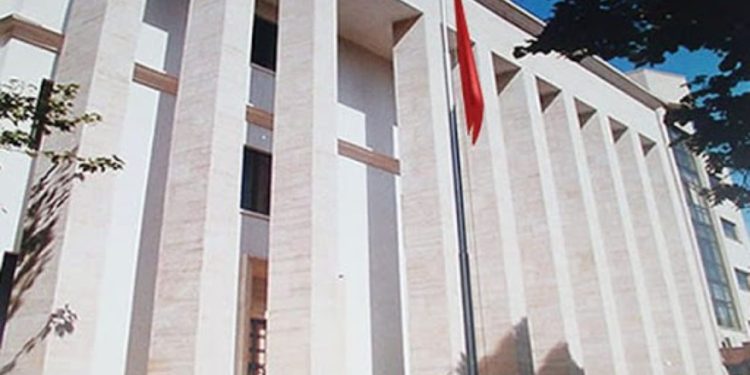 Kërkesa për heqjen e masës "arrest me burg" e Arnold Rrokajt dhe Zambak Gjonit refuzohet nga Gjykata e Lartë.