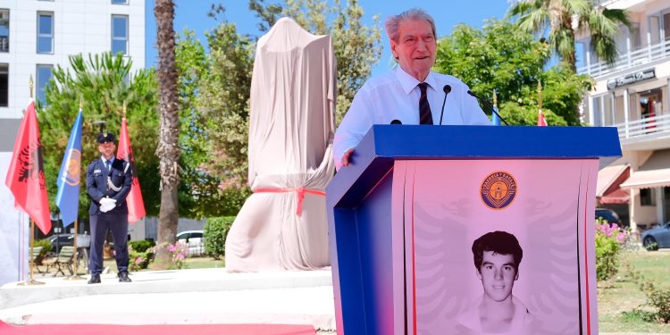 Berisha në Kavajë: Sakrifica sublime e të riut Josif Budo u shndërrua në frymëzim dhe dritë për mbarë shqiptarët