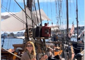 Denoncimi/ Drejtoresha e Arsimit në ZVA Patos, Elda Goxhaj me raport mjekësor, shfaqet në Instagram nga pushimet në Norvegji