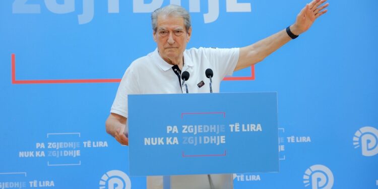 Berisha i drejton 4 pyetje Ramës: Nëse nuk ballafaqohesh dot me Daniel Shimën, je autori kryesor i këtij terrorizmi shtetëror bashkë me Agasin