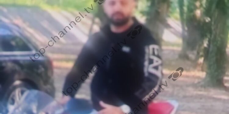 30-vjeçarja nga Muriqani akuzohet për përdorim të armës së zjarrit, identifikohet autori në foto