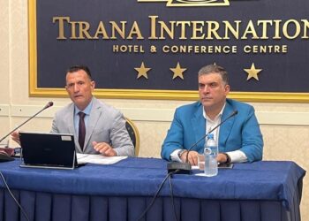 Blushi: 6 vite në hetim e 10 muaj në burg, zero prova kundër Metës. Dëshmitarët e “paqëndrueshëm” janë hiç-dëshmitarë. Gjykata palë me SPAK