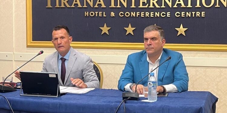 Blushi: 6 vite në hetim e 10 muaj në burg, zero prova kundër Metës. Dëshmitarët e “paqëndrueshëm” janë hiç-dëshmitarë. Gjykata palë me SPAK