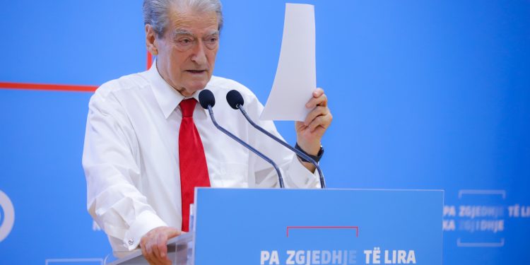 Farsa elektorale/ Berisha publikon letrën skandaloze: Ministri i jashtëm i narkoshtetit kërcënon vëzhguesit ndërkombëtarë që të ndryshojnë raportin