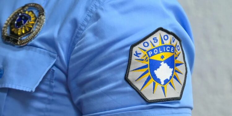 Aksident i rëndë: Gjashtë makina në përplasje, nëntë persona të plagosur