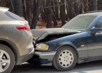 Aksident i rëndë në Vlorë: Tre makina përplasen, dy persona të plagosur, përfshirë një fëmijë.