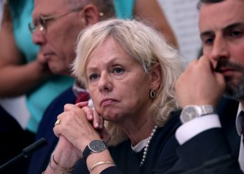 Akuzohet për ndërhyrje në punën e qeverisë, kabineti izraelit "largon" Prokuroren e Përgjithshme