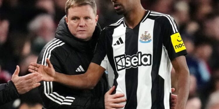 Alexander Isak "eksplodon" ndaj Newcastle! Klubi hedh poshtë akuzat e tradhtisë, por sulmuesi është i interesuar për transferim në Liverpool.