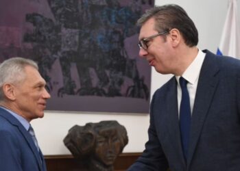 Ambasadori rus në Beograd: Perëndimi po përpiqet të zëvendësojë Vuçiçin me një lider të paftë.