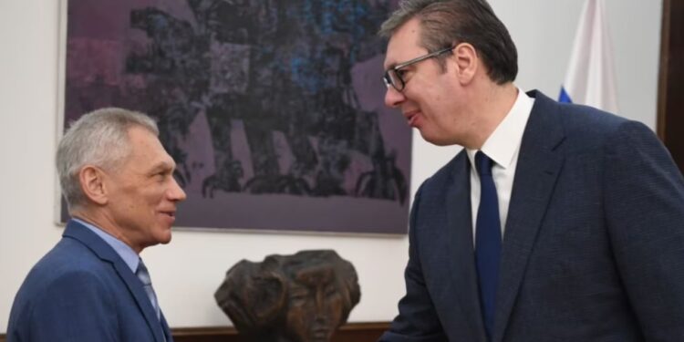 Ambasadori rus në Beograd: Perëndimi po përpiqet të zëvendësojë Vuçiçin me një lider të paftë.
