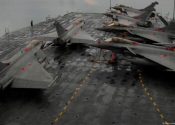 Analiza e DW: Merz dhe Macron përballen me vendimin për avionin e ri luftarak