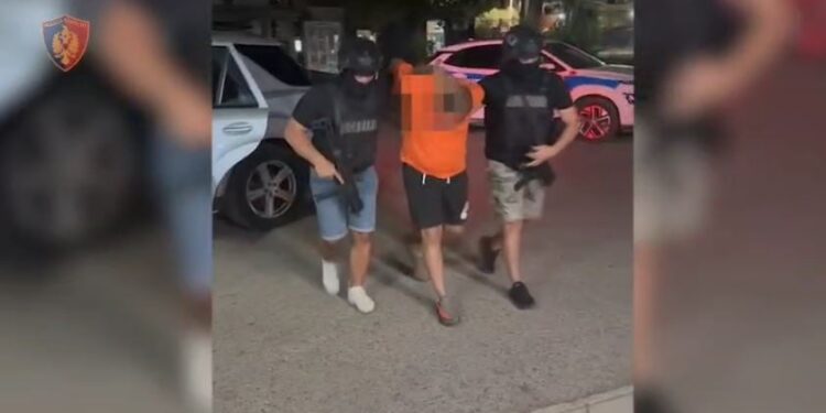 Arrestohen tre individë në Fier, të akuzuar nga Italia si anëtarë të grupeve kriminale